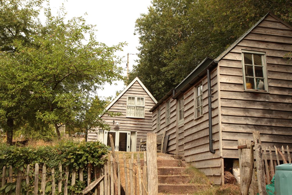 Annexe- click for photo gallery